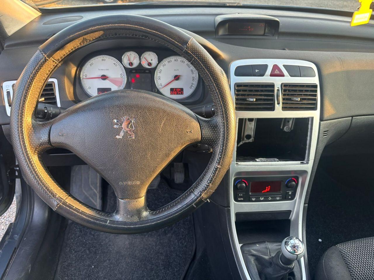 Peugeot 307 2008 — photo 7
