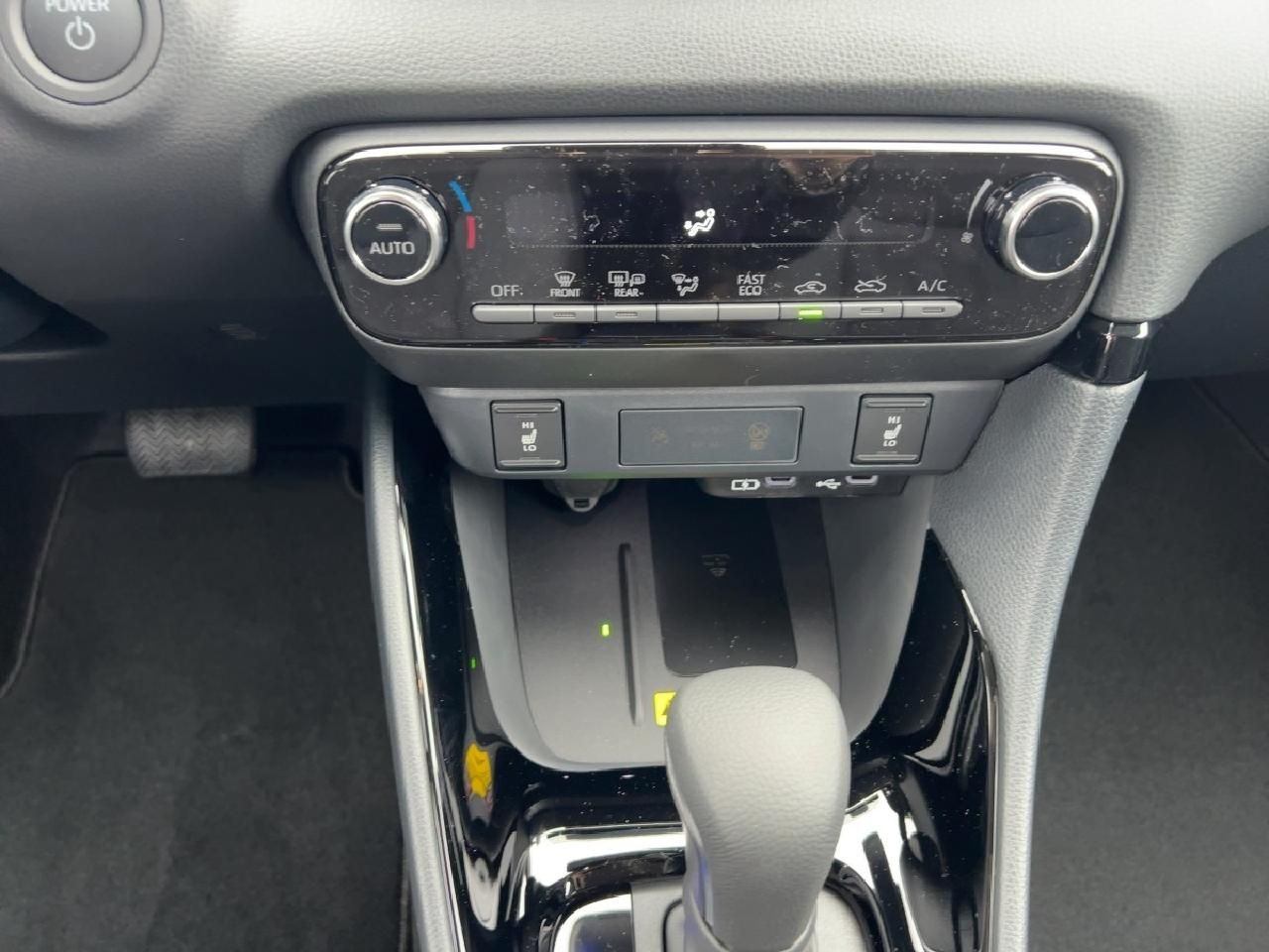 Fahrzeugabbildung Toyota Yaris 1,5 Hybrid Teamplayer *Safetyp.*Comfortp.