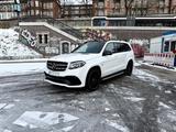 Mercedes-Benz GLS 63 AMG VOLL 4M PANO AHK AMG DRIVERS - weiße Mercedes-Benz GLS 63