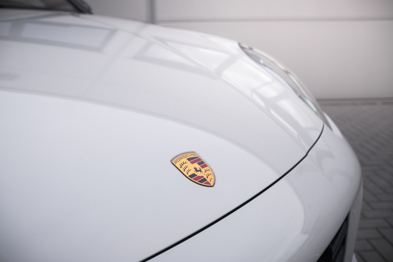 Fahrzeugabbildung Porsche Cayenne GTS-PASM-LED-Inno-360-HUD-BOSE