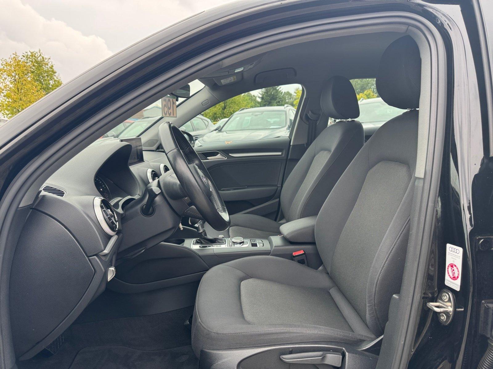 Audi A3 Sportback 1.0 TFSI DSG Navi+SHZ+KlimaAutomati