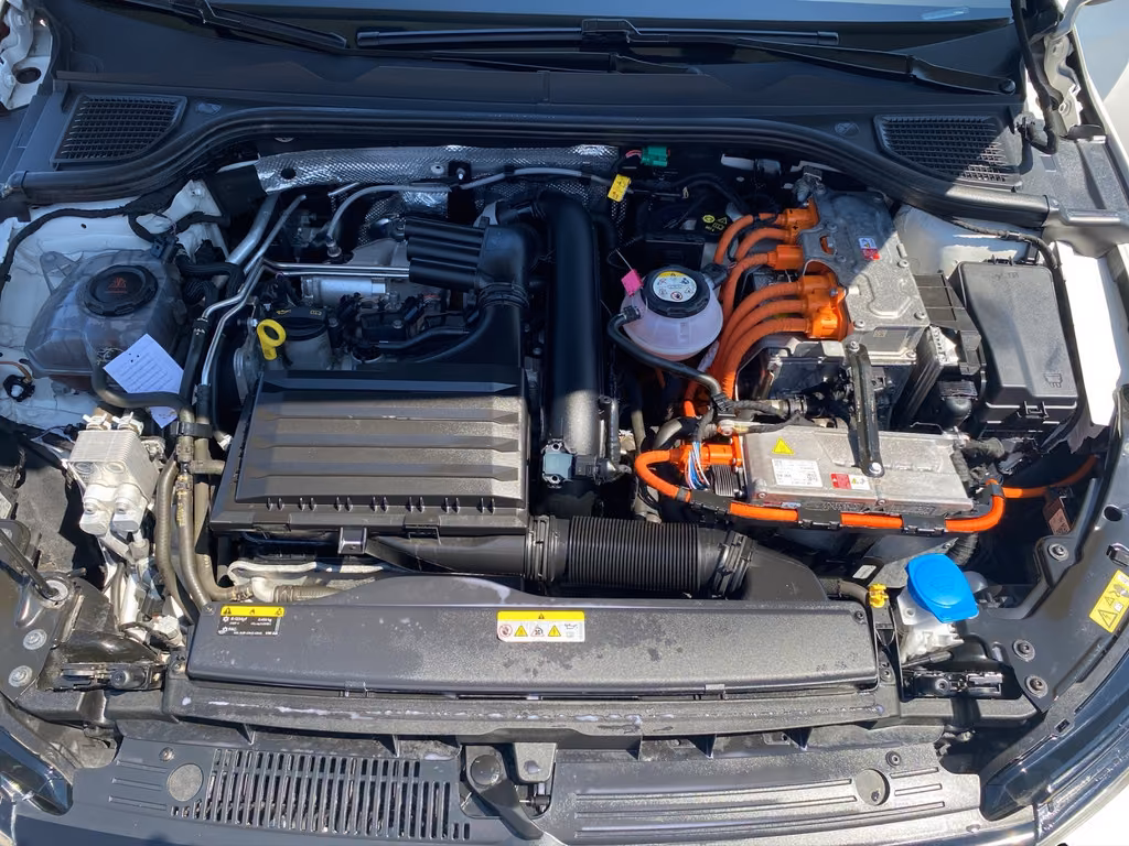 Volkswagen Golf GTE 1.4 eHybrid DSG Navi+LED+SHZ+PDC, миниатюра 14