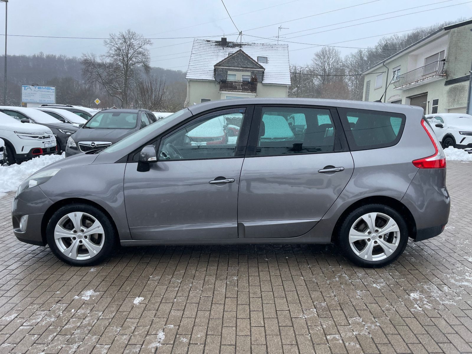 RENAULT Grand Scenic, 2010, Benzin, 131 PS