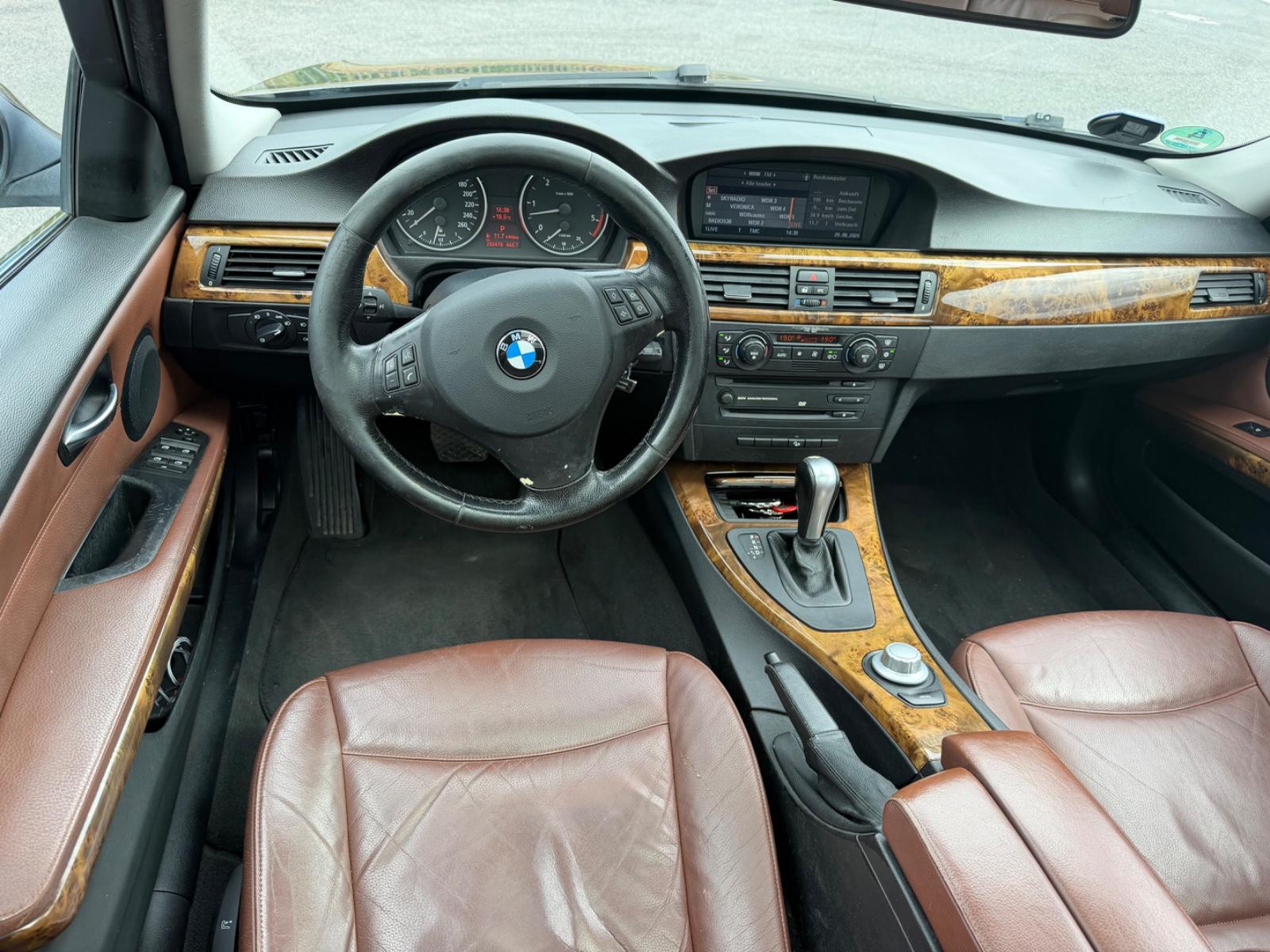 BMW 330 2006 — photo 10