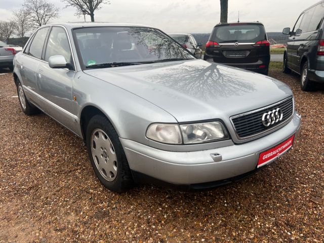 Audi A8 3.7 V8 Quattro/-Xenon/-Standheizung