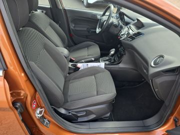 Bild 13 Ford Fiesta Titanium 1.0 Navi Klimaautom Ambientebele