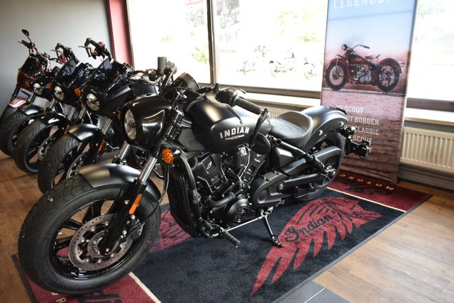 Indian Scout Bobber Limited + Tech Black Smoke