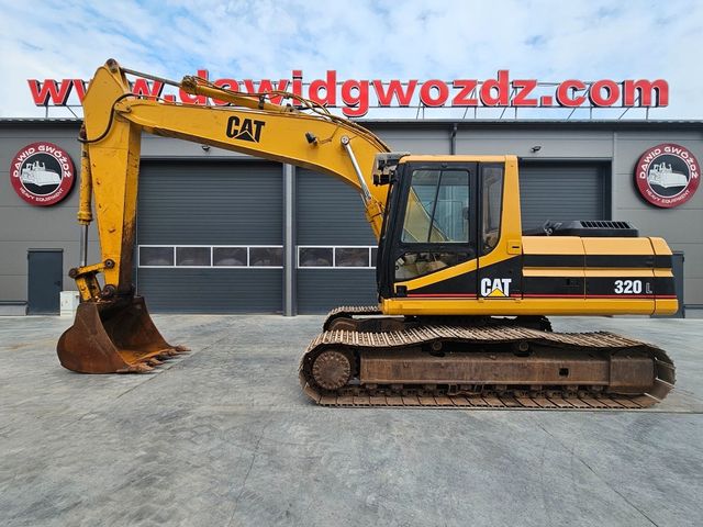 CAT 320L