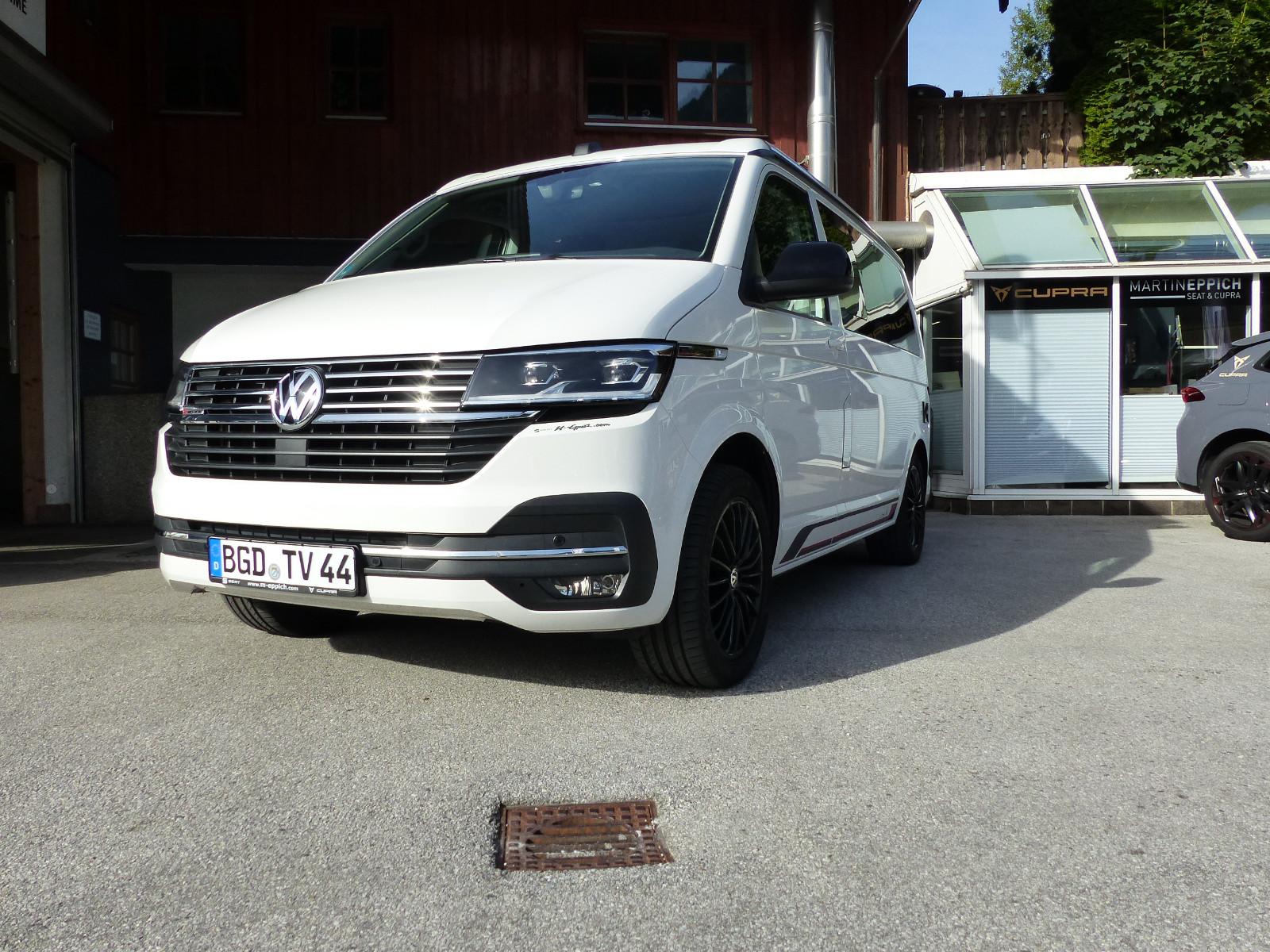 Volkswagen T6.1 California 4Motion Ocean AHK