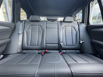 صورة 8 لـ 2024 BMW IX3