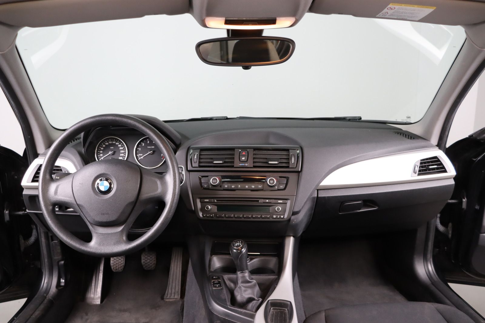 Fahrzeugabbildung BMW 116 i PDC * Klimaautom. * HU/AU bis 05.2026