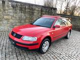 Volkswagen Passat Variant 1.6 Comfortline Tüv - Volkswagen Passat Variant aus 1998