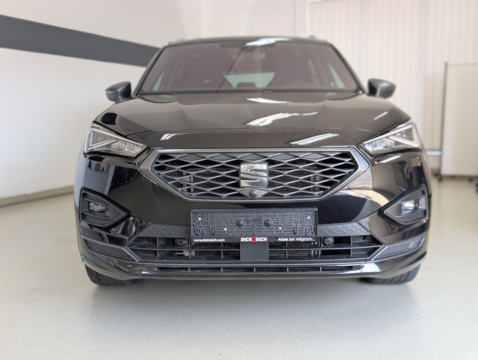 Fahrzeugabbildung SEAT Tarraco 2.0 FR ACC LED PANO AHK 360°KAMERA BEATS