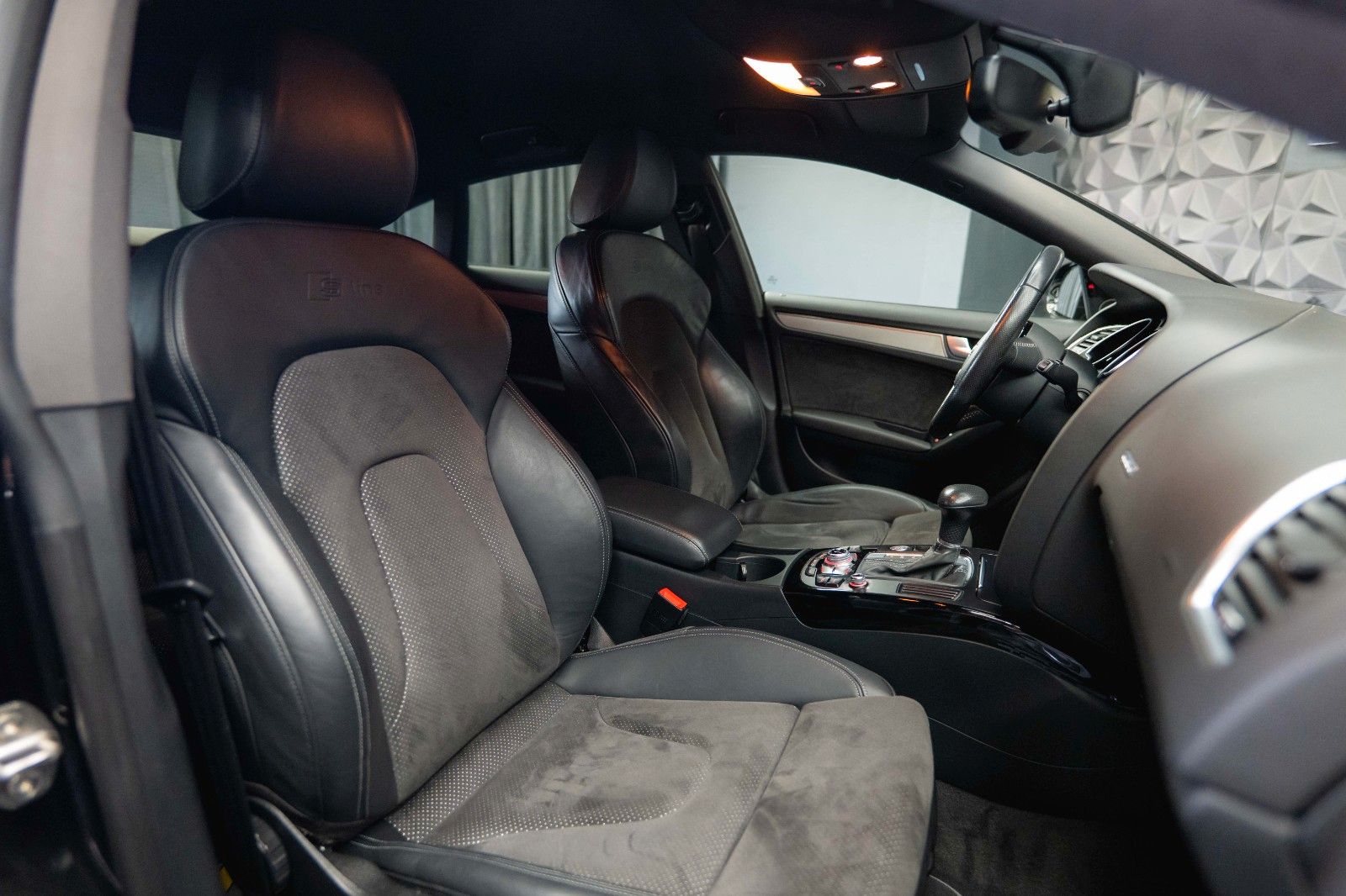 Fahrzeugabbildung Audi A5 Sportback 3.0 TDI quattro S-Line Sport+ Black