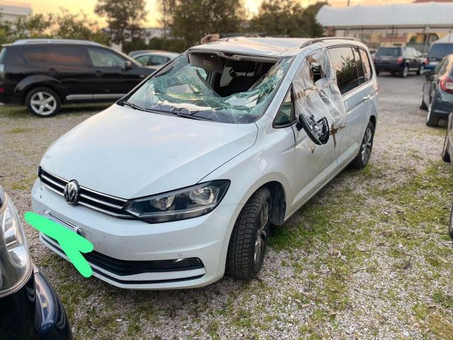 Volkswagen Touran 1.6Tdi Autom. 7Posti Incidenta