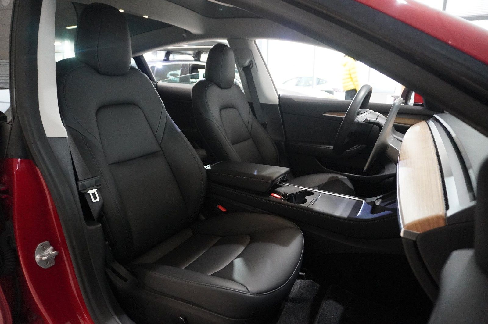 Fahrzeugabbildung Tesla Model 3 Standard Range Plus NAVI/KAMERA/DAB/PANO