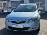 Opel Astra J Lim 5-trg 1.4 Turbo 140Ps | Navi | Xenon - Opel Astra: 140