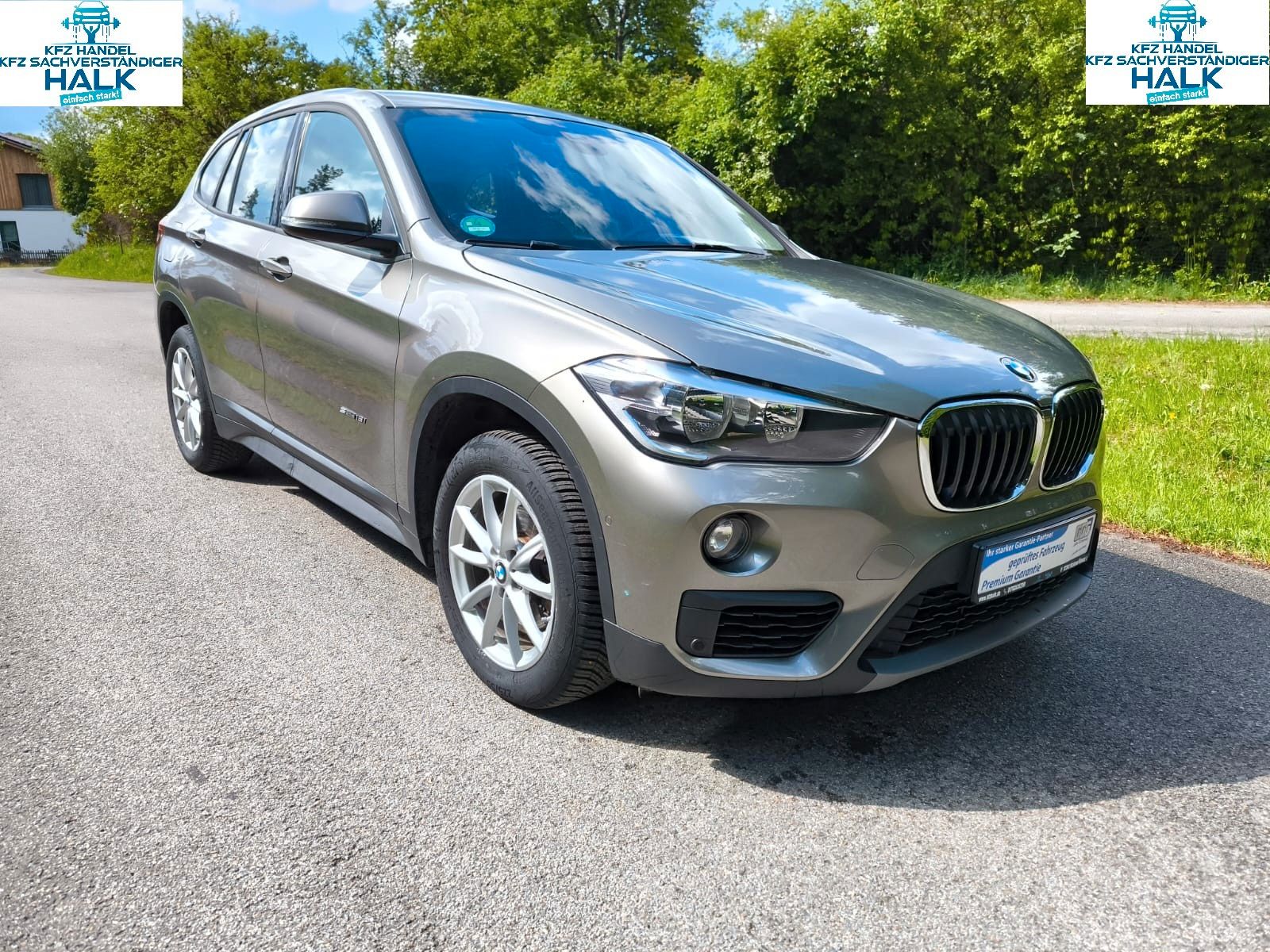 BMW X1 18 i AUTOMATIK NAVI LED SHZ PDC 1.Hand foto 2
