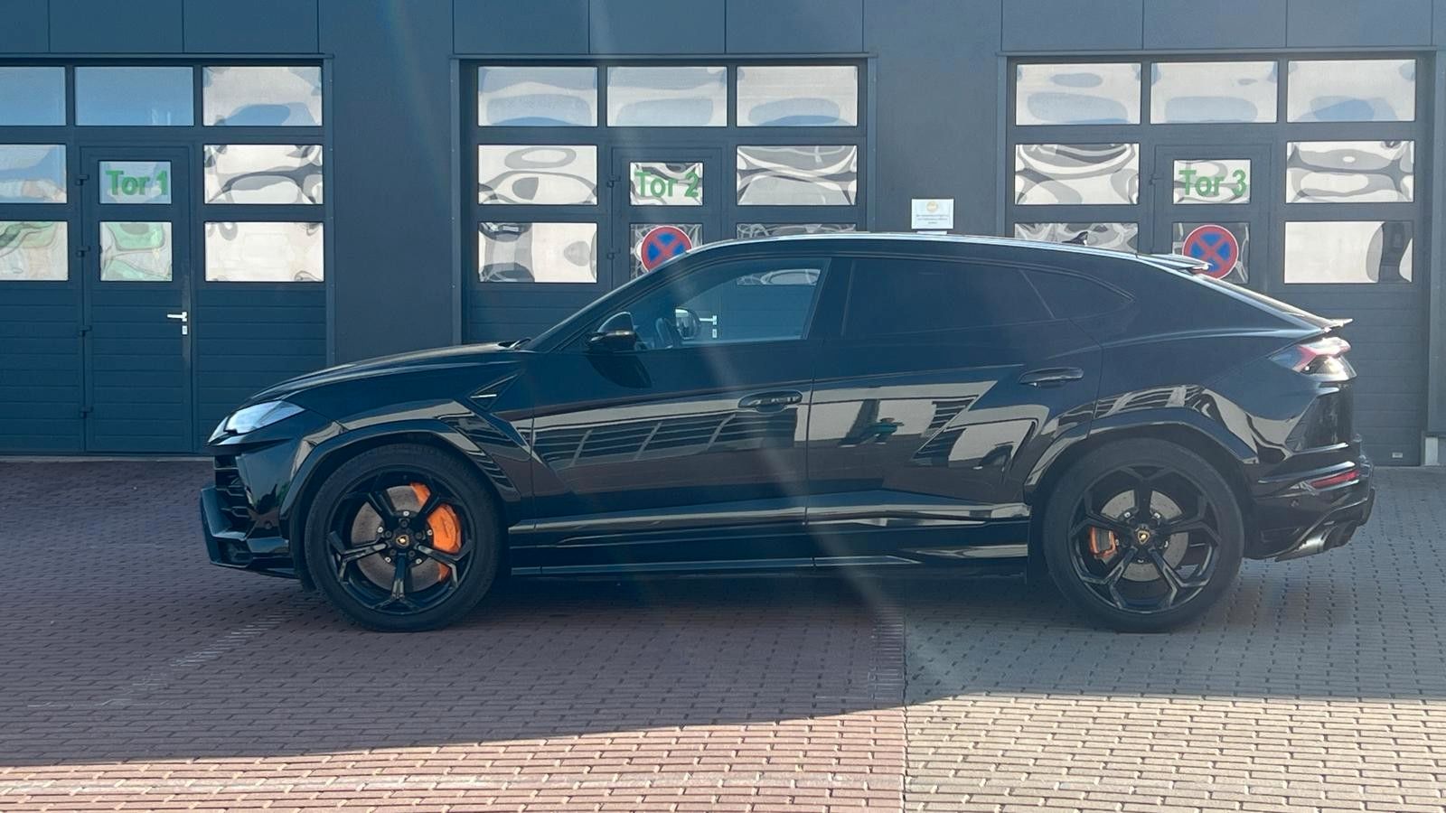 Fahrzeugabbildung Lamborghini Urus LP650 *PANO*Carbon*HeUp*22**Mietkauf*