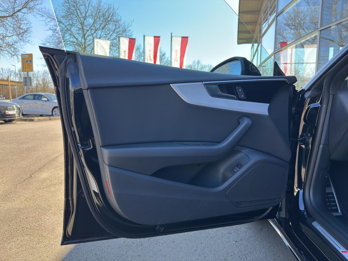 Fahrzeugabbildung Audi A5 Sportback S line business business 35 TFSI S