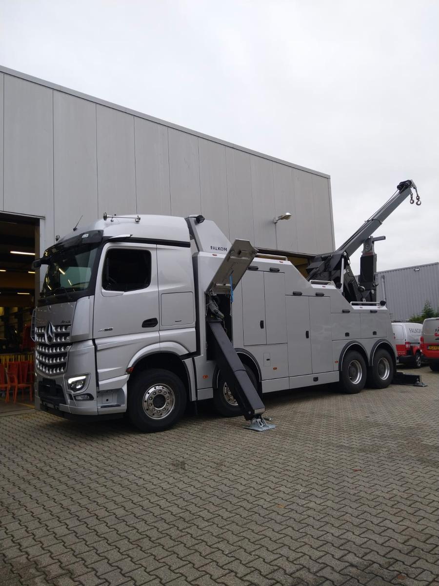 Mercedes-Benz Arocs 4158 8x4 Falkom Bergungsaufbau FAW 25000