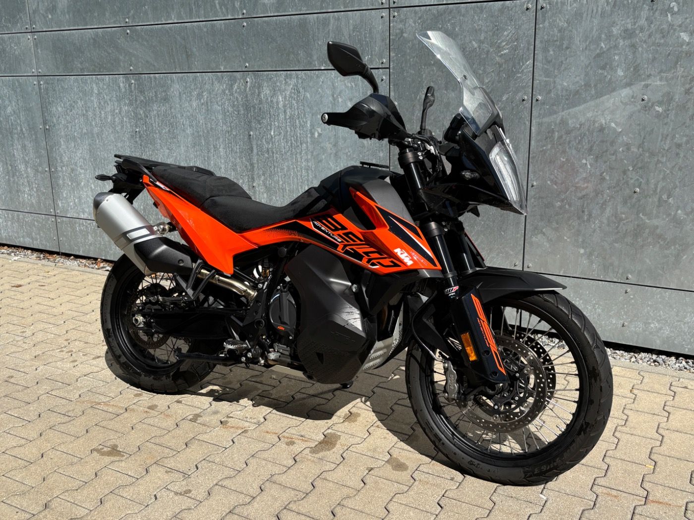 Fahrzeugabbildung KTM 890 Adventure