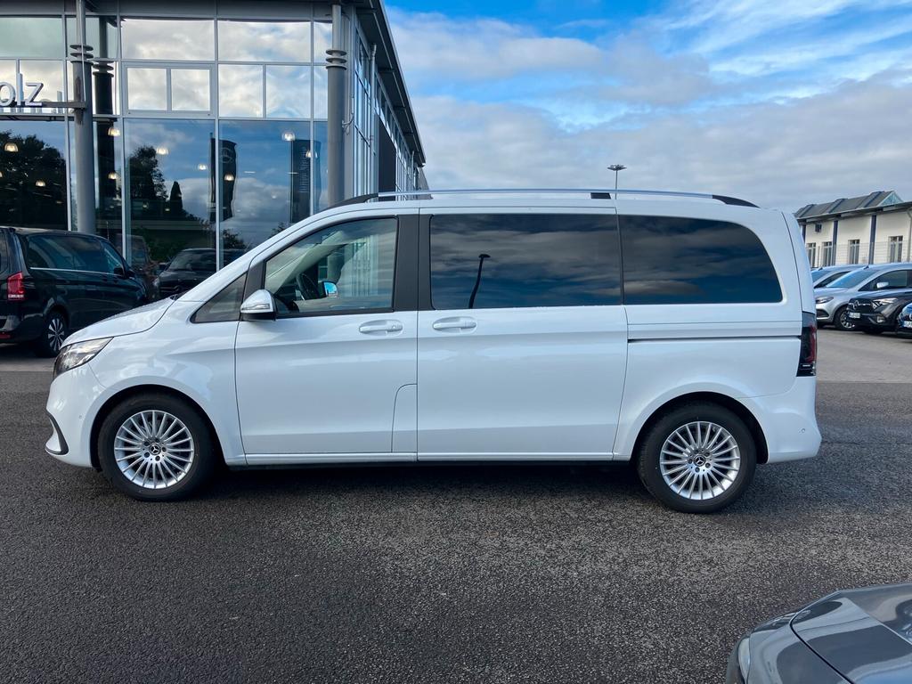 Mercedes-Benz V 220