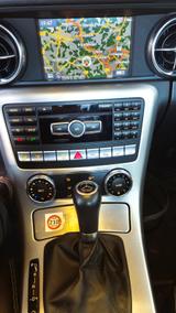 Mercedes-Benz SLK 350-Pano-MagigSkyControl-Airscarf-18"-Comman - Mercedes-Benz Cabrio aus dem Jahr 2012