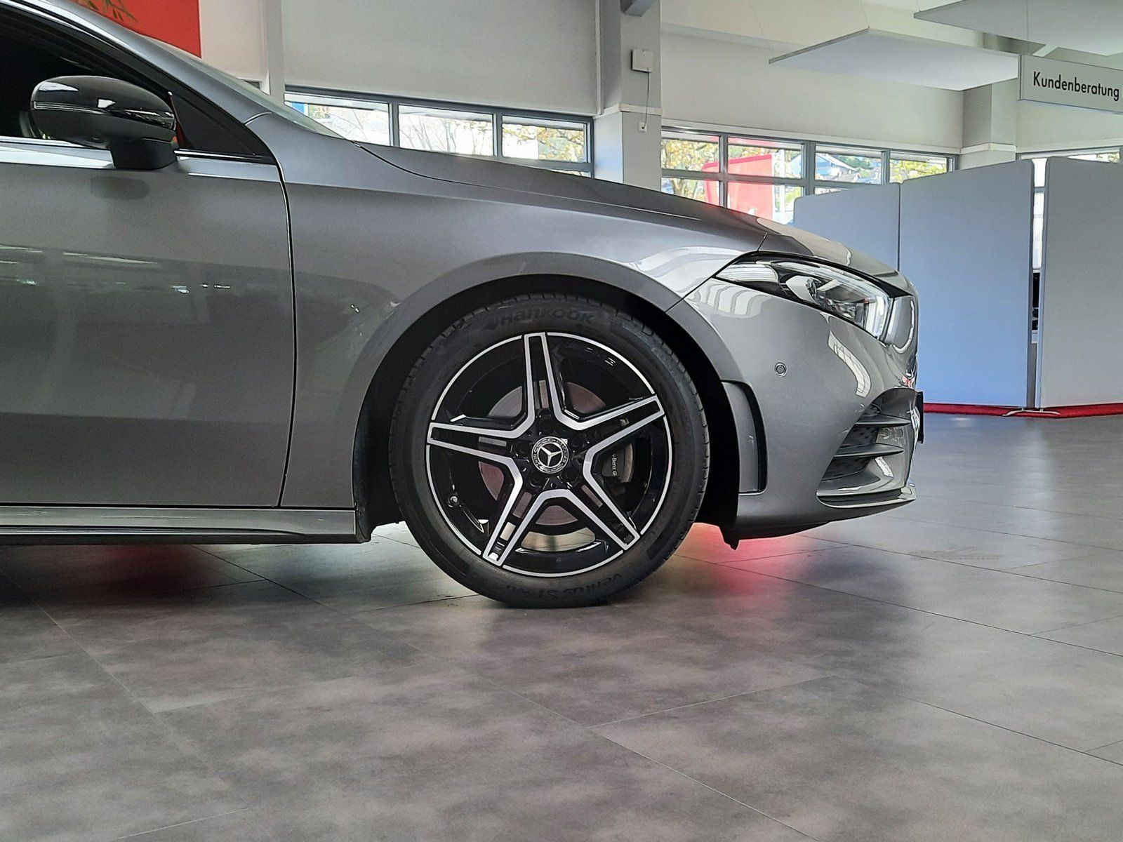 Fahrzeugabbildung Mercedes-Benz A 180 AMG-Line *LED*Navi*AHK*Cam*Sitzhzg*PDC*