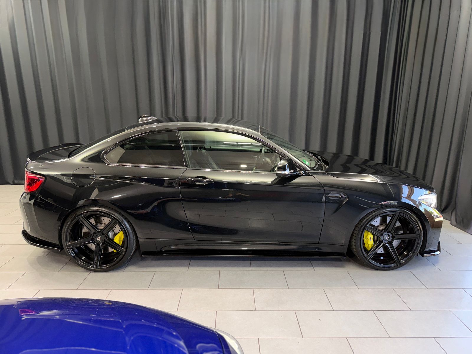 Fahrzeugabbildung BMW M2 Coupe |HJS|H/K|M-PERFORMANCE|H&R