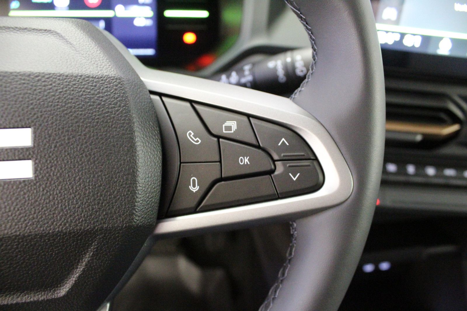 Fahrzeugabbildung Dacia Duster hybrid 155 Extreme *City-*Technik-*Winter