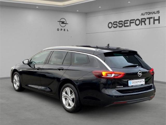 Opel Insignia Sports Tourer Elegance 1.5D MT LED+NAVI