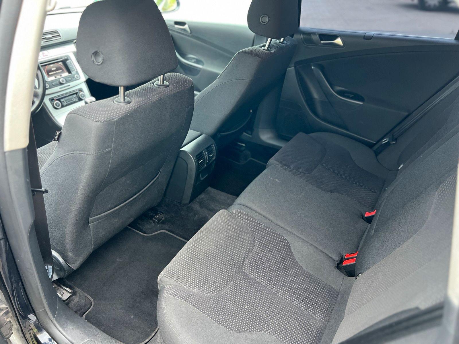 Volkswagen Passat 2010 — photo 8