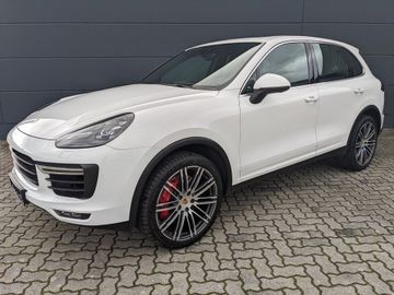 Porsche Cayenne - 1