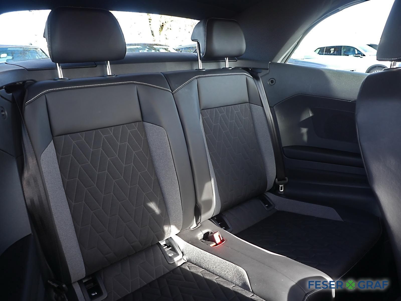 Volkswagen T-Roc - Bild 8