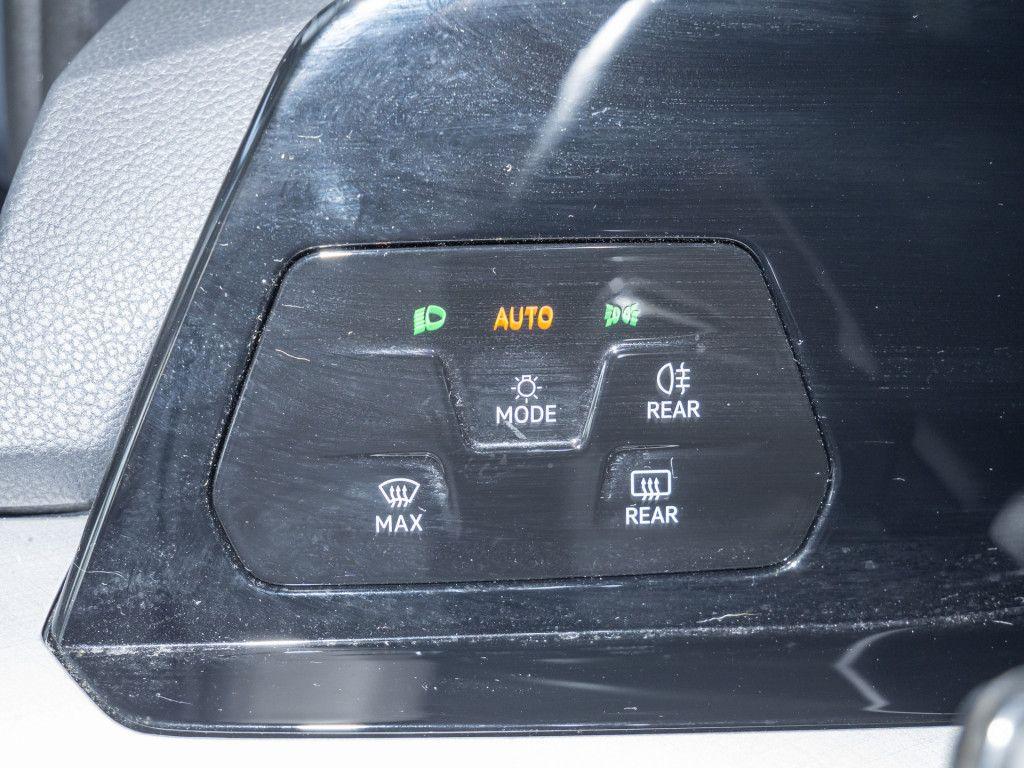 Volkswagen Golf VIII Variant 1.0 TSI DSG Life Navi LED PDC, миниатюра 18