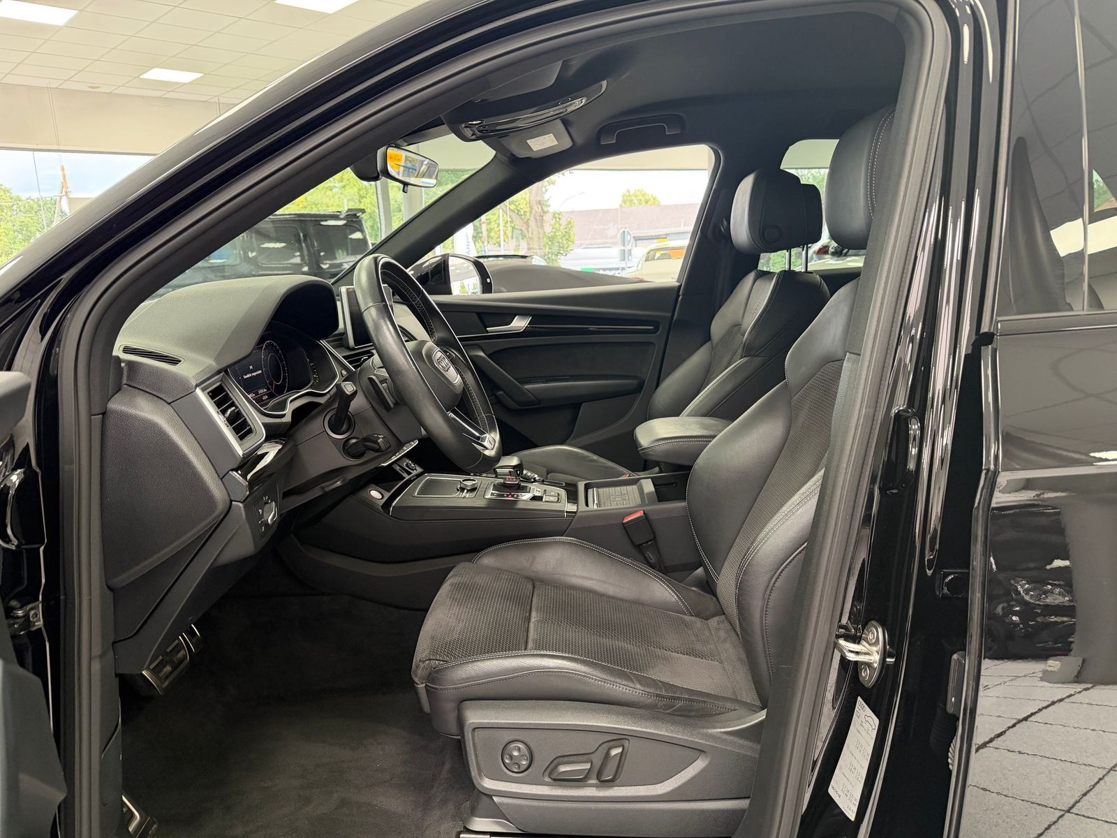 Audi SQ5 3.0 TDI quattro*STHZG*AHK*ACC*MATRIX*M-Ride* foto 11