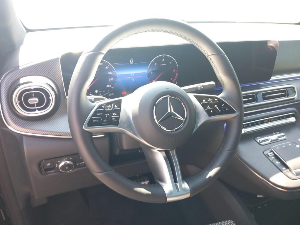 Fahrzeugabbildung Mercedes-Benz V 300 d 4M lang AMG*Pano*AHK*Airmatic*Navi*LED*