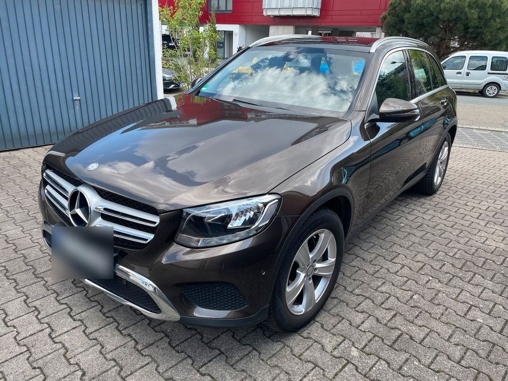 Image of Mercedes-Benz GLC 250