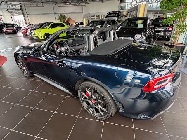 Fahrzeugabbildung Abarth 124 Spider 1.4 MultiAir Turbo AT Turismo LED NAV