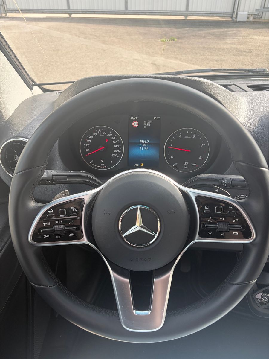 Fahrzeugabbildung Weinsberg CaraCompact Suite MB 640 MEG
