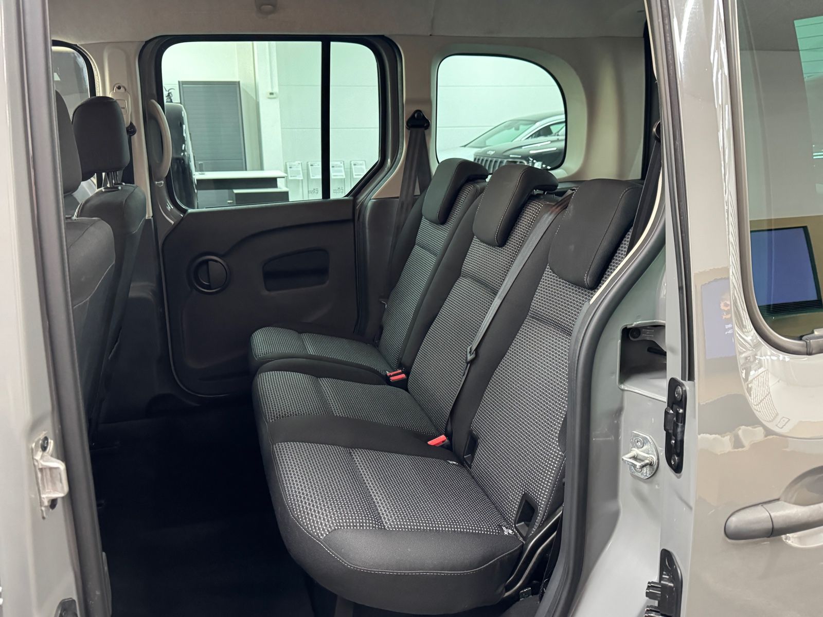Mercedes-Benz Citan Kombi 112 lang Aut. KLIMA/PDC/TEMPO/U-FREI foto 16