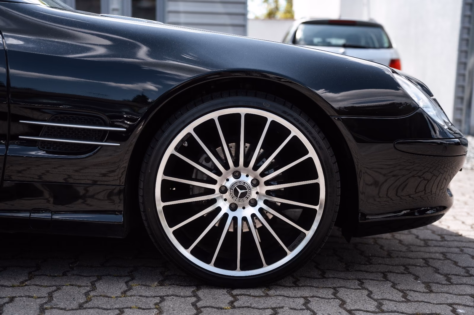 Mercedes-Benz SL 350 3.7 V6 245 ch BVA / Cuir / Bi-Xénon / Sièges chauffants / Jantes 20" AMG