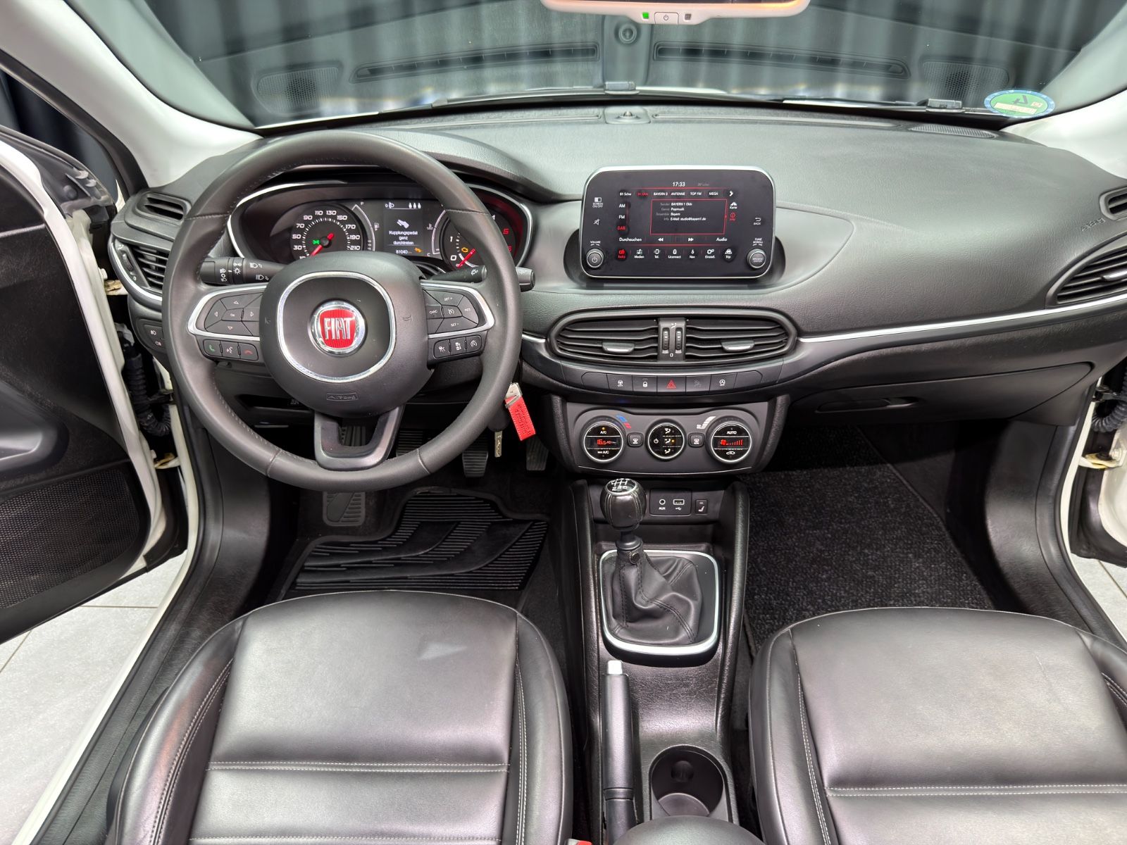 Fahrzeugabbildung Fiat Tipo Lounge |AHK|RF-CAM|LED|LEDER|NAVI
