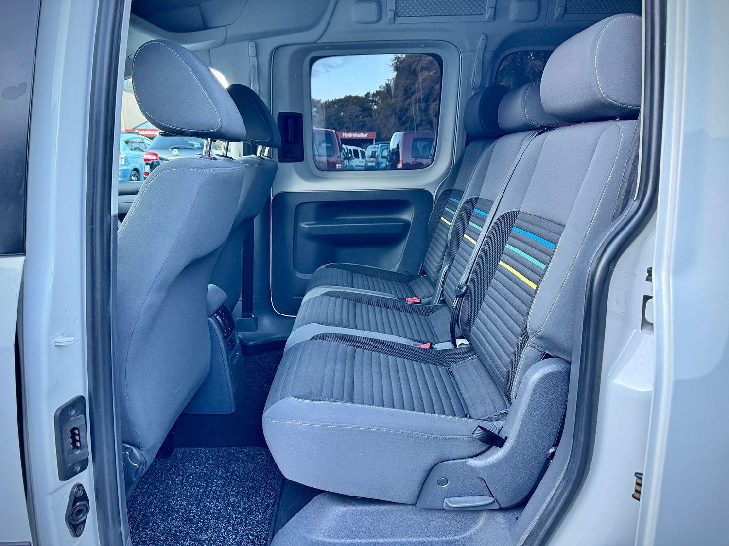 Volkswagen Caddy Maxi Soccer 'Behindertengerecht-Rampe'5-Si