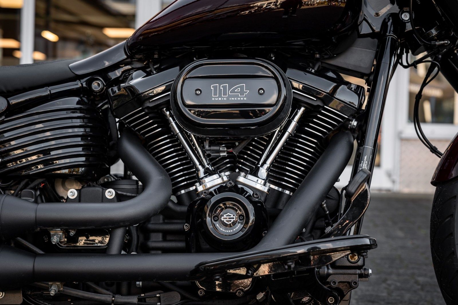 Fahrzeugabbildung Harley-Davidson FAT BOY FLFBS 114 MY24 - JEKILL&HYDE - CUSTOM