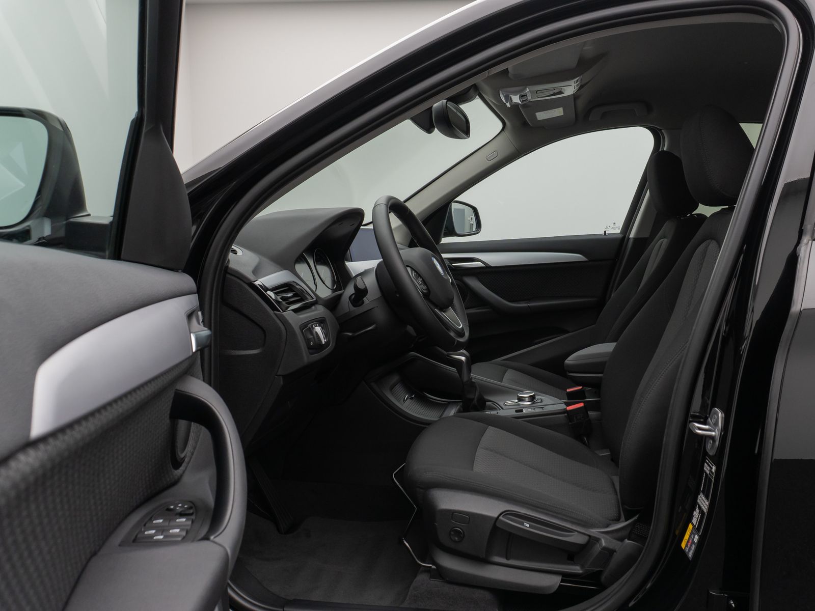 Fahrzeugabbildung BMW X1 xD25e ParkAss DAB Navi Lordos GwschwindigReg
