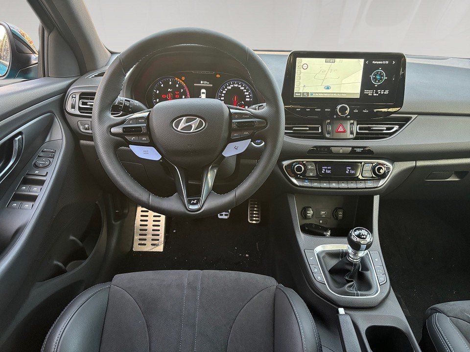Fahrzeugabbildung Hyundai i30 Fastback N Performance Navi N-Sportschalensi