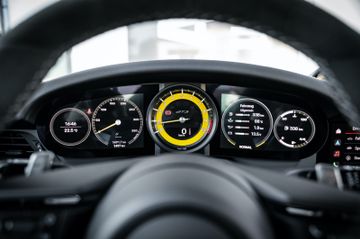 Porsche 992 GT3*CS*SCHALE*PTS*XPEL*LIFT*BOSE*90L
