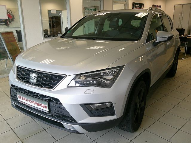 SEAT Ateca Xcellence / NAVI / P-Dach/ AHK / 8-FACH